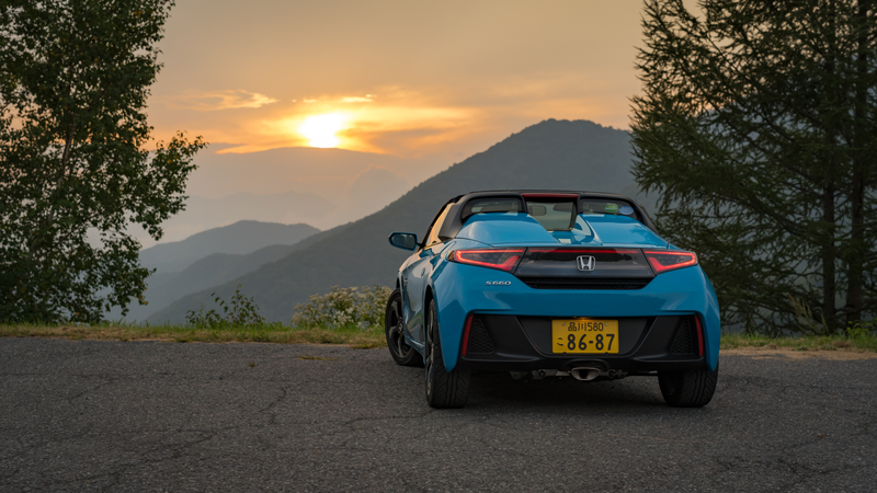 Illustration for article titled The Honda S660 Is The Most Fun You Can Have At 25 MPH